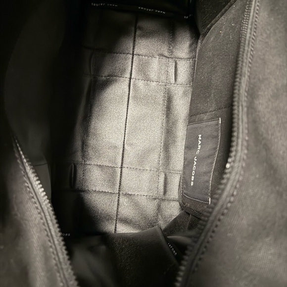 Marc Jacobs Black Canvas Tote Bag - Picture 4 of 4